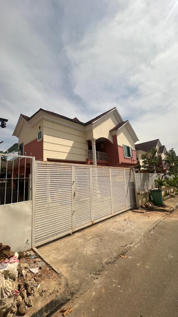 WhatsApp Image 2025-11-24 at 4.10.04 PM (1)