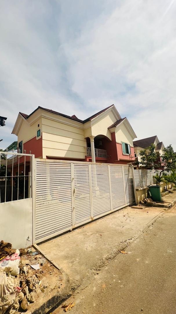 WhatsApp Image 2025-11-24 at 4.10.04 PM (2)